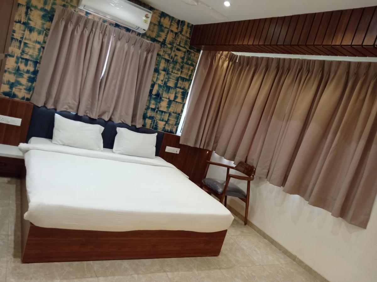 Hotel Suvarnam Residency أحمدناغار المظهر الخارجي الصورة