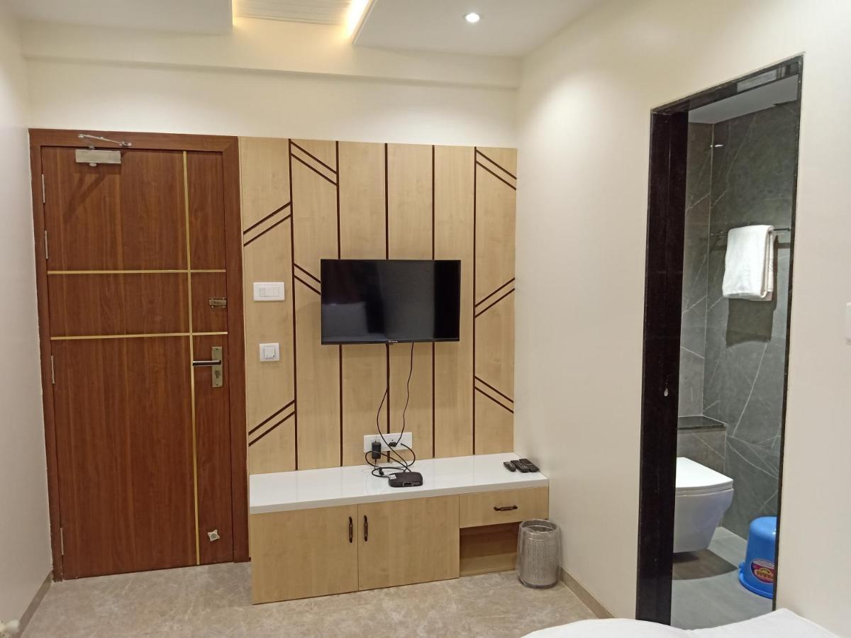 Hotel Suvarnam Residency أحمدناغار المظهر الخارجي الصورة