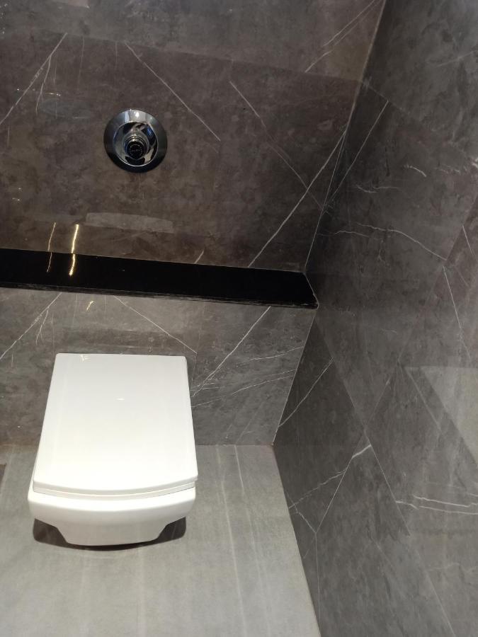 Hotel Suvarnam Residency أحمدناغار المظهر الخارجي الصورة