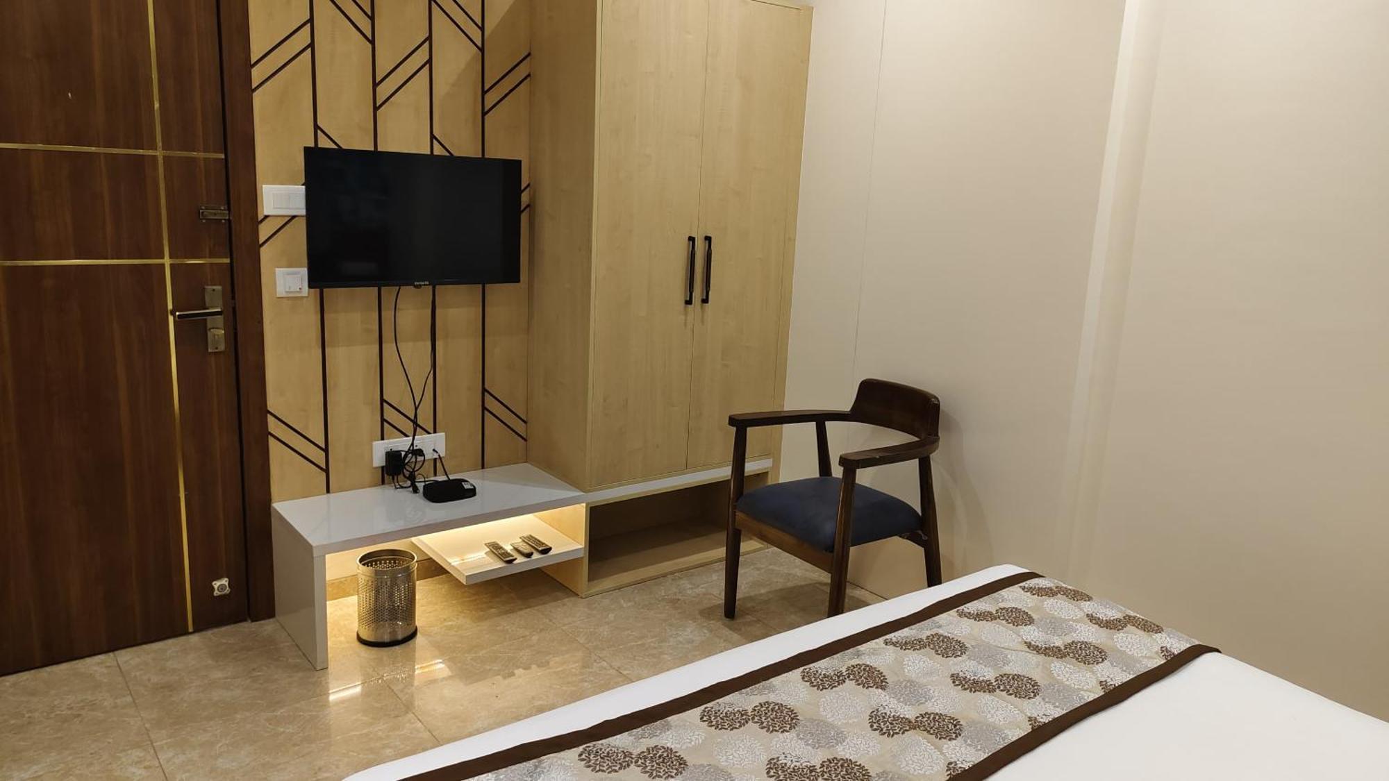 Hotel Suvarnam Residency أحمدناغار المظهر الخارجي الصورة